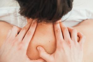 Los Masajes Más Efectivos para el Dolor de Cuello